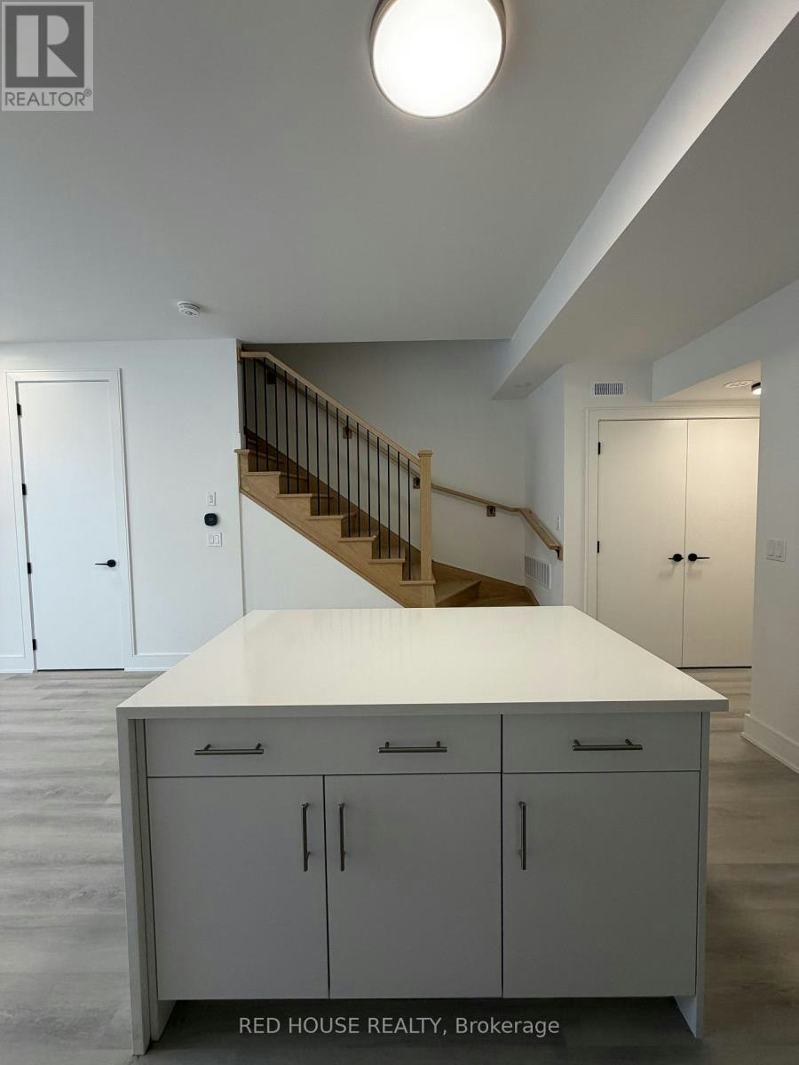 226 Ellis Avenue, St. Catharines, ON, L2P 0H2 - 7