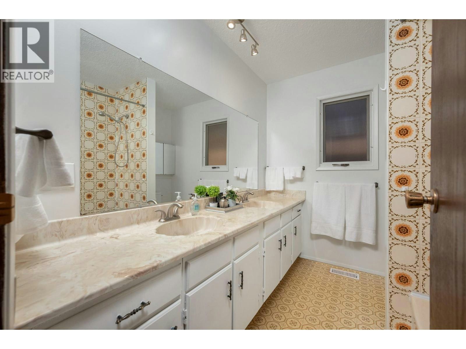 1604 39a Avenue, Vernon, BC, V1T 5C6 - 29