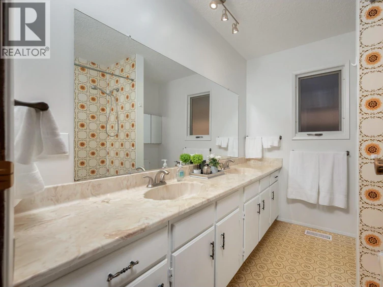 1604 39a Avenue, Vernon, BC, V1T 5C6 - 29