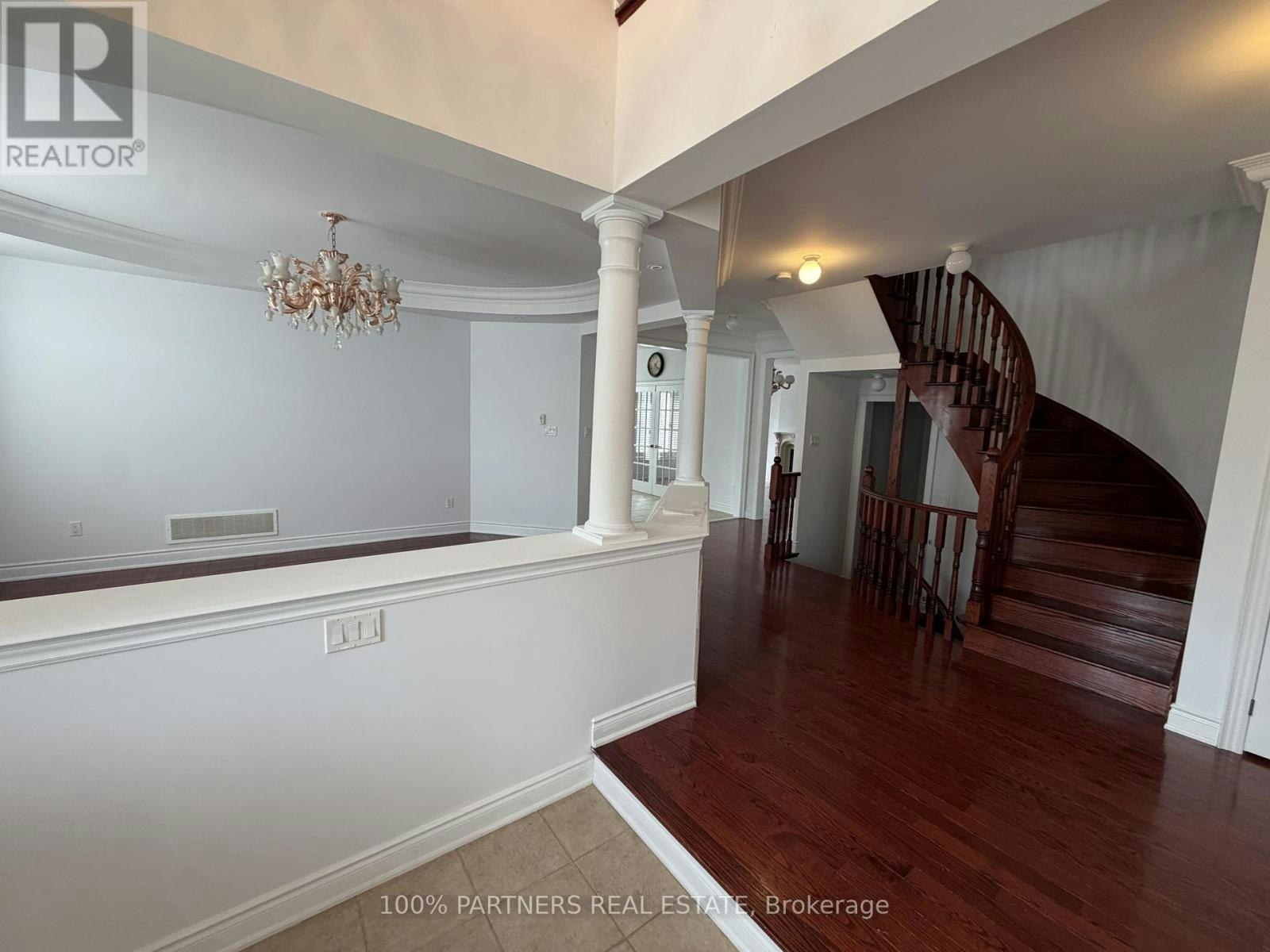 56 Woodvalley Crescent, Vaughan, ON, L6A 4J6 - 4