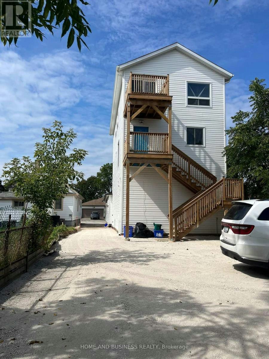 3-2 Patricia Street, Thorold, ON, L2V 3V7