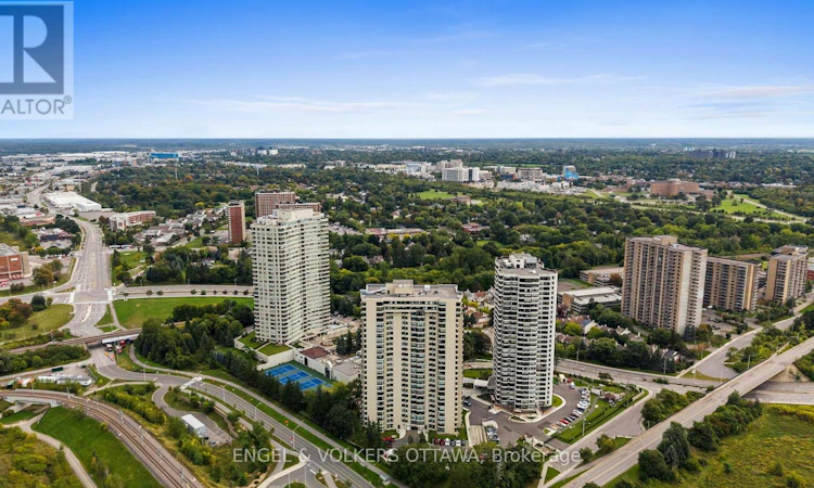 1905-1500 Riverside Drive