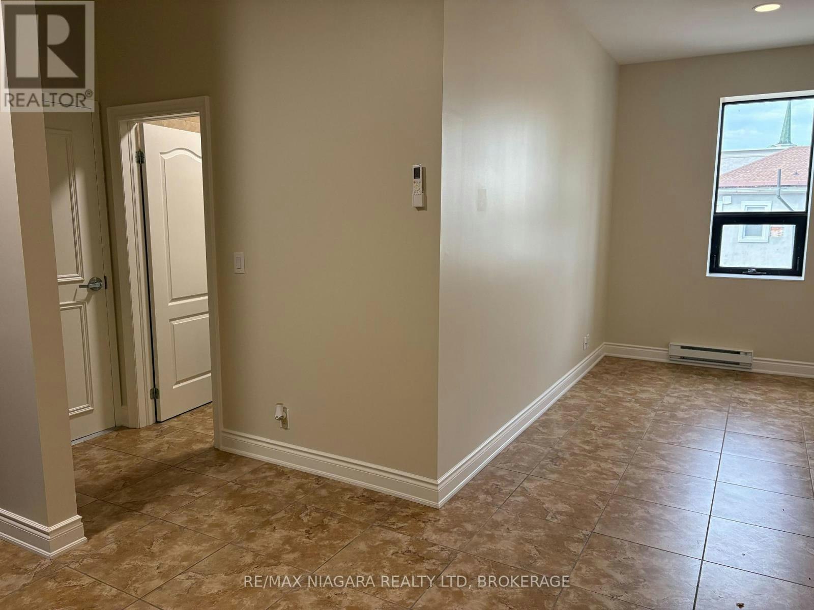 3-320 Ridge Road N, Fort Erie, ON, L0S 1N0 - 4