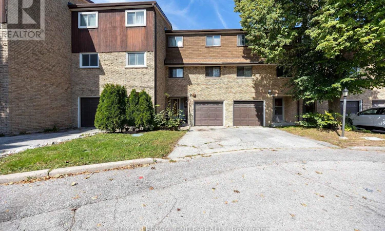 4-21 Rockwood Drive