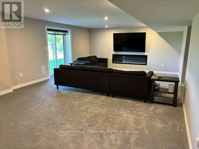 8 Spooner Crescent, Collingwood, ON, L9Y 1T3 - 38