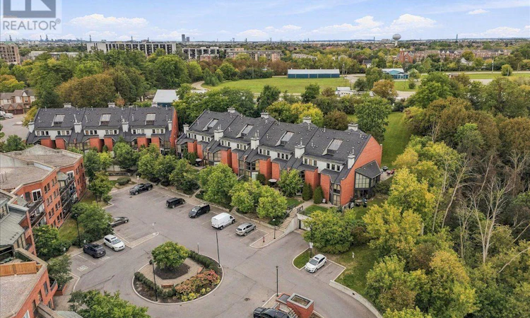 TH18-100 Arbors Lane