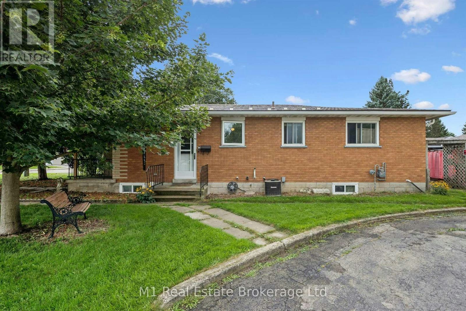 205 Albert Street, Minto, ON, N0G 2P0
