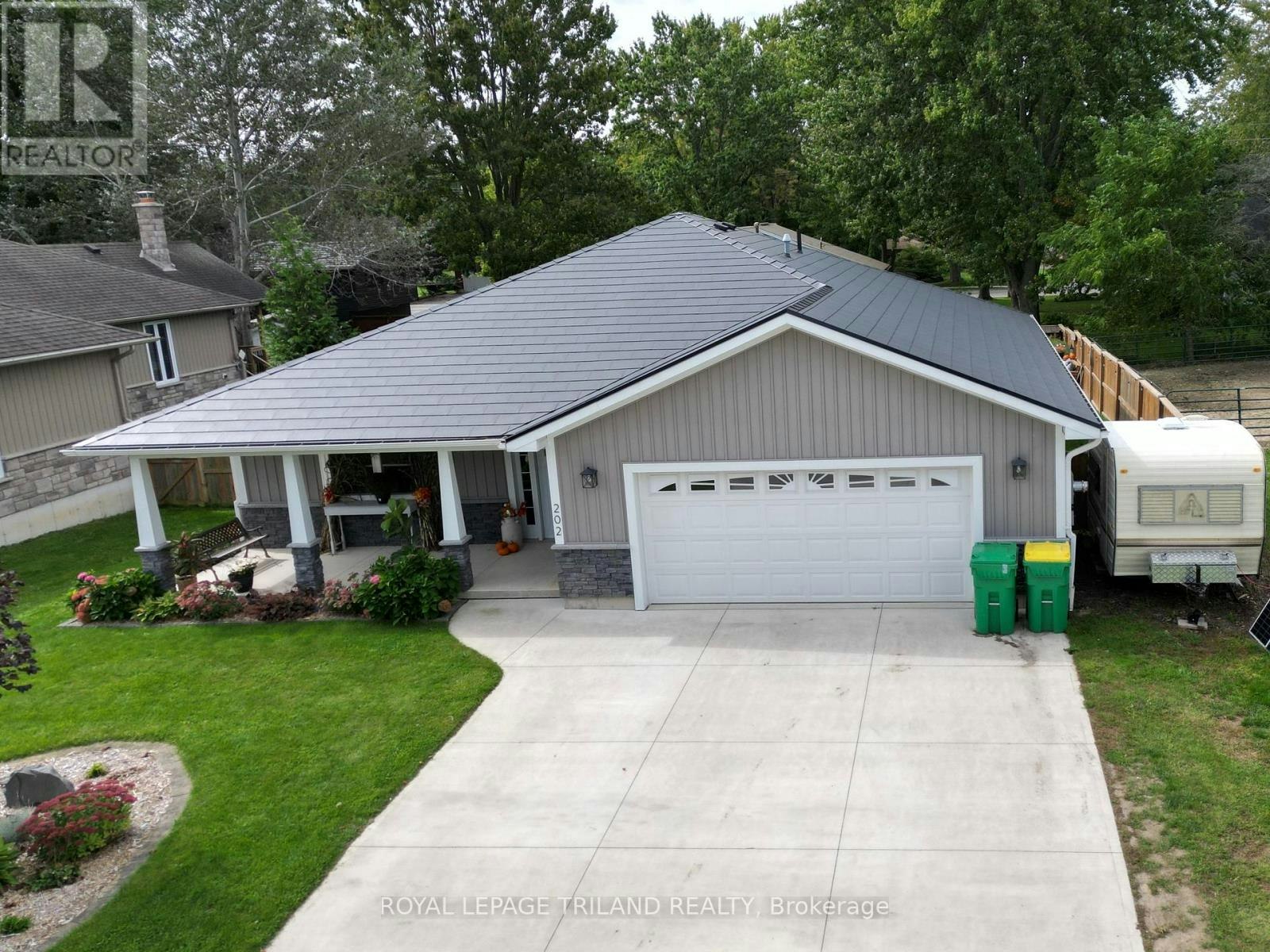 202 Reycraft Avenue, Southwest Middlesex, ON, N0L 1M0