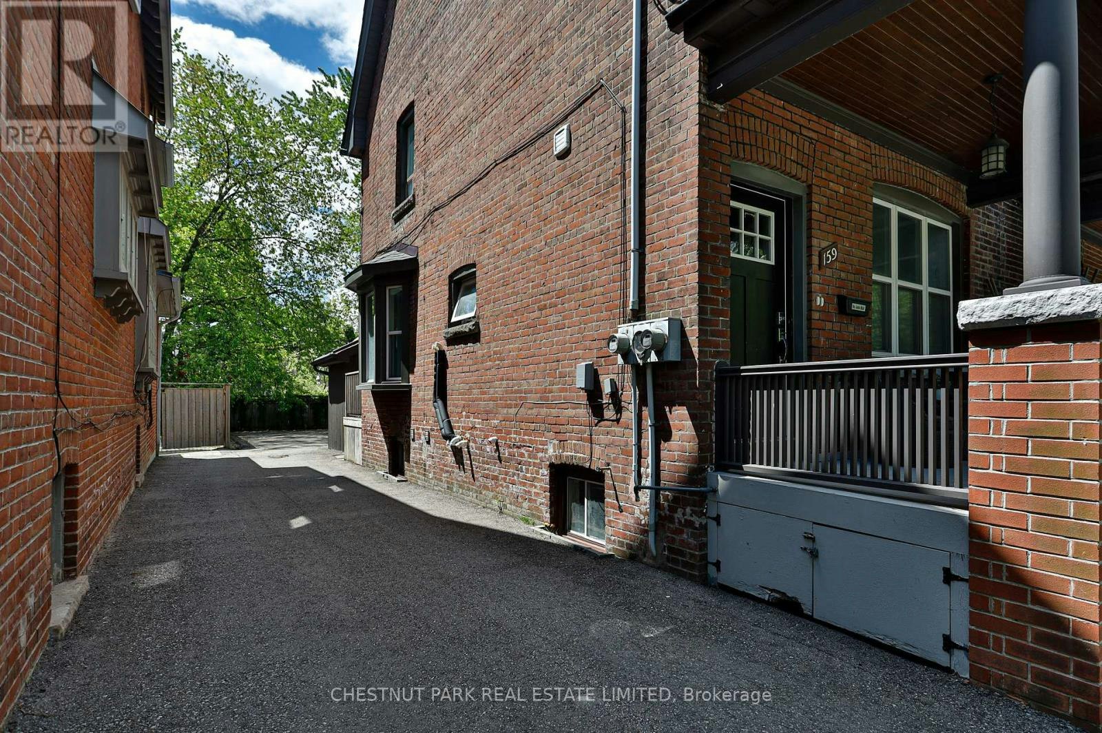 UPPER-159 Briar Hill Avenue, Toronto, ON, M4R 1H8 - 32