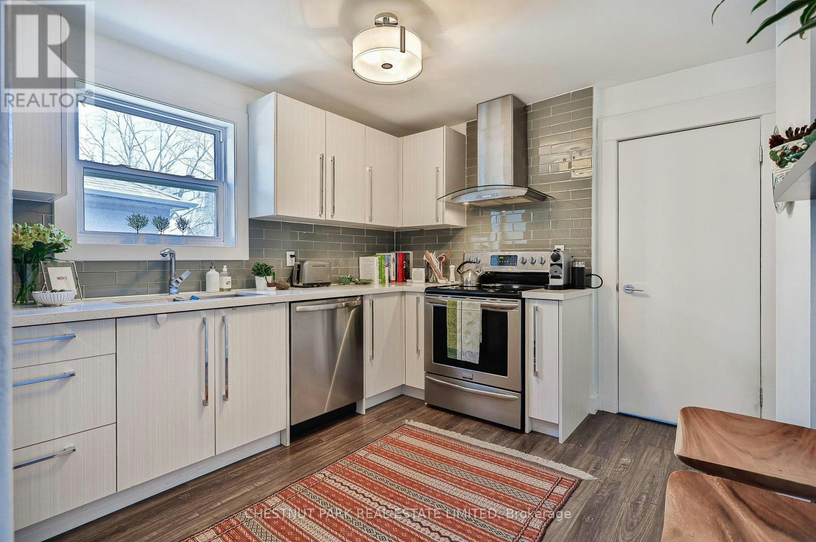 UPPER-159 Briar Hill Avenue, Toronto, ON, M4R 1H8 - 11