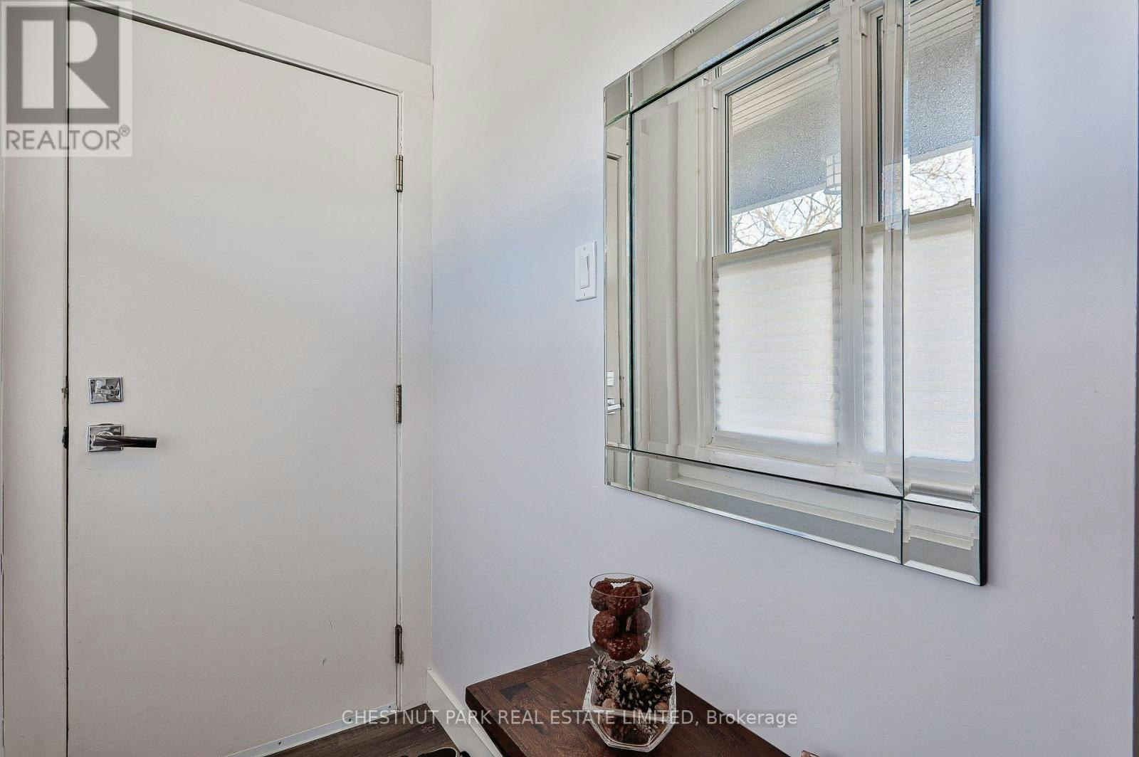 UPPER-159 Briar Hill Avenue, Toronto, ON, M4R 1H8 - 2