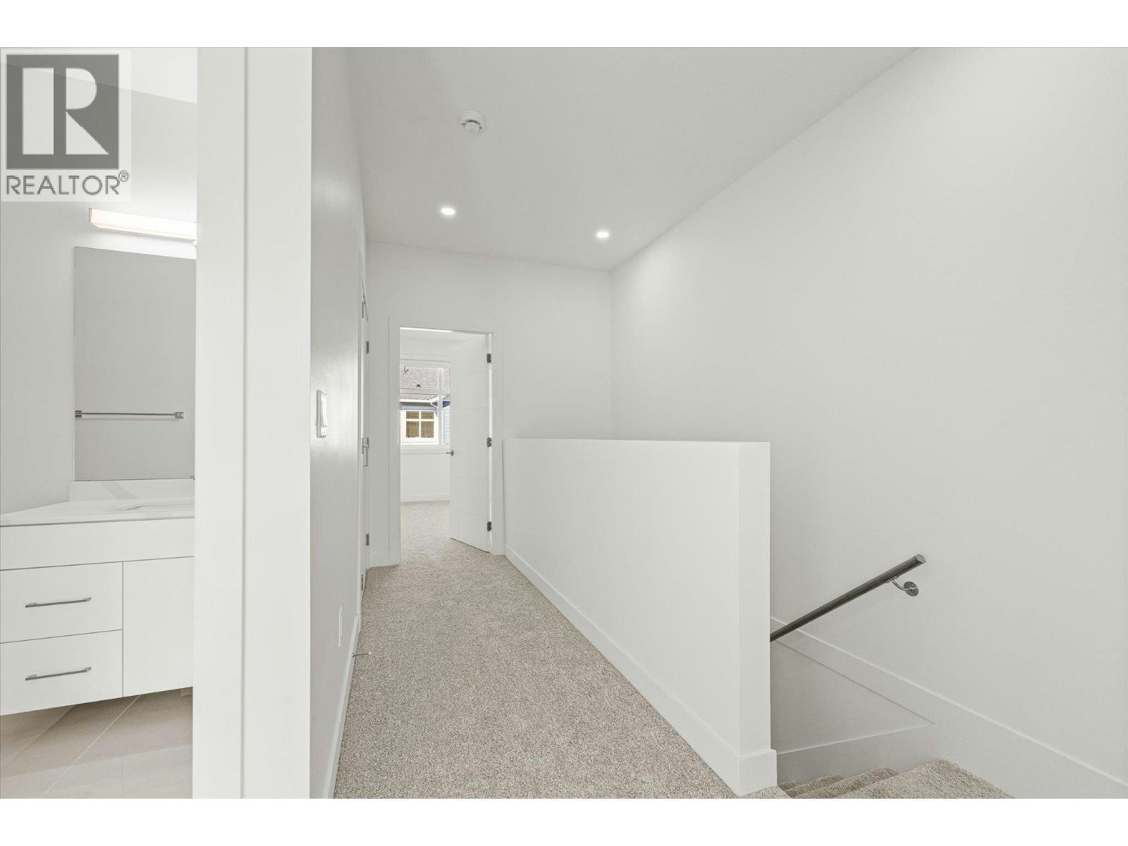 121-5300 Main Street, Kelowna, BC, V1W 0C1 - 27