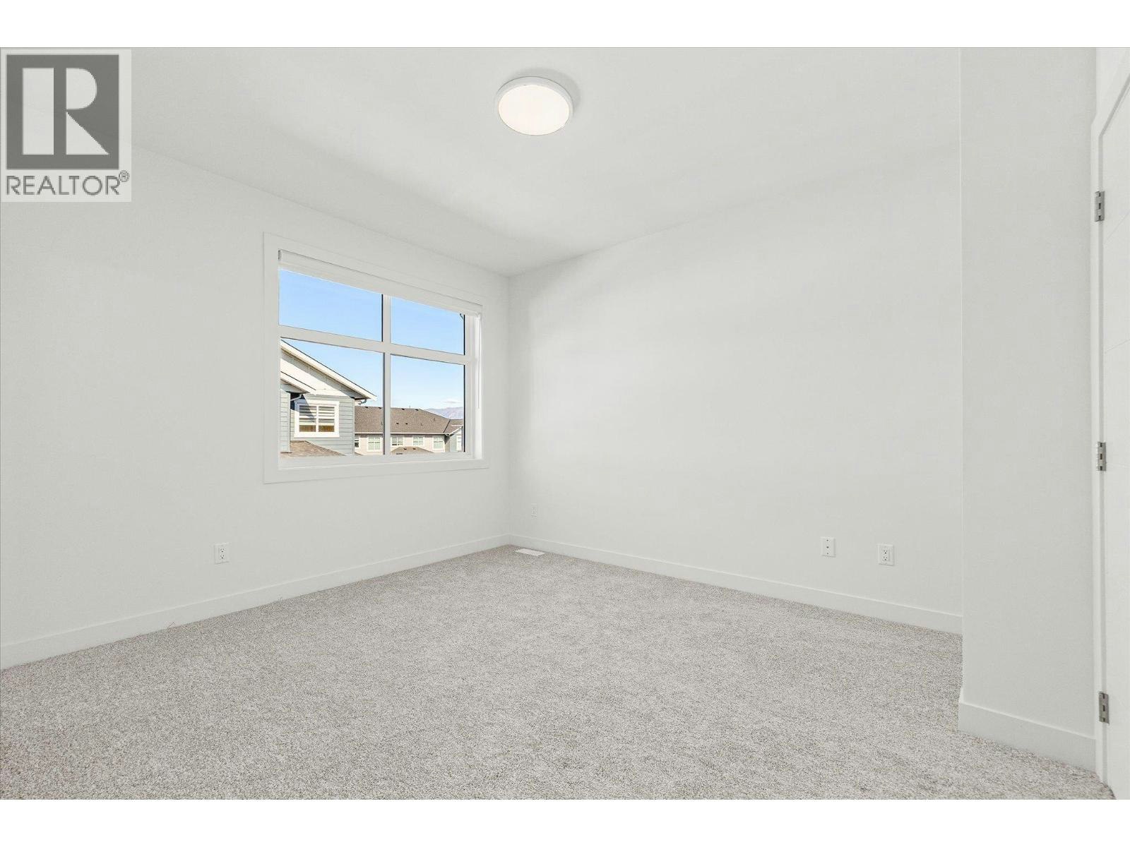 121-5300 Main Street, Kelowna, BC, V1W 0C1 - 29