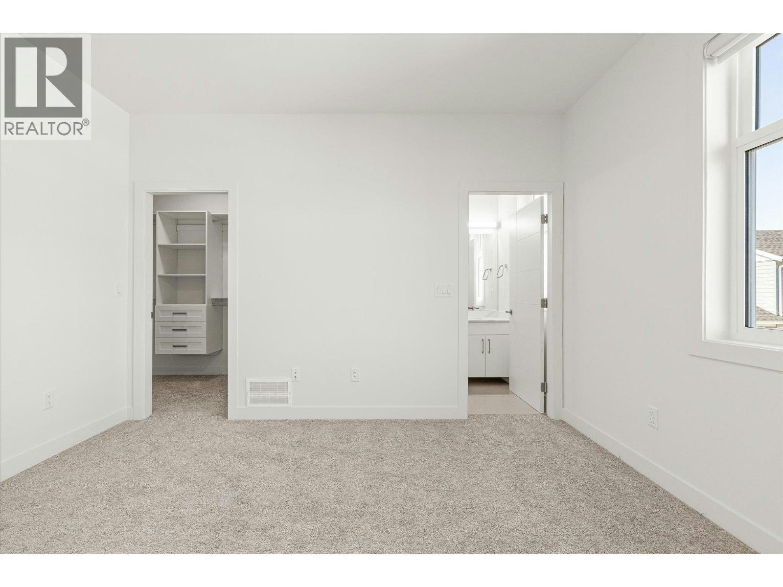 121-5300 Main Street, Kelowna, BC, V1W 0C1 - 31