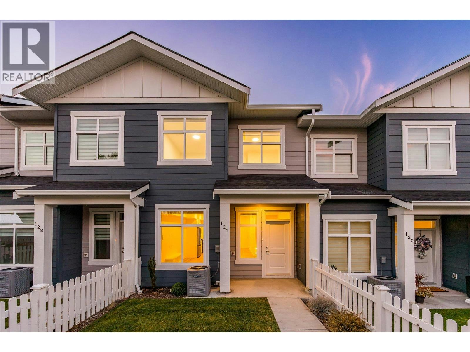 121-5300 Main Street, Kelowna, BC, V1W 0C1