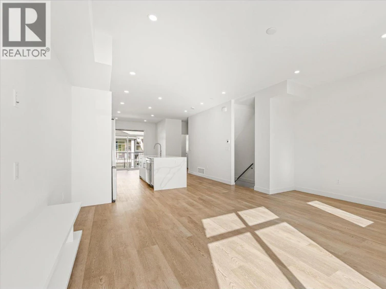 121-5300 Main Street, Kelowna, BC, V1W 0C1 - 11