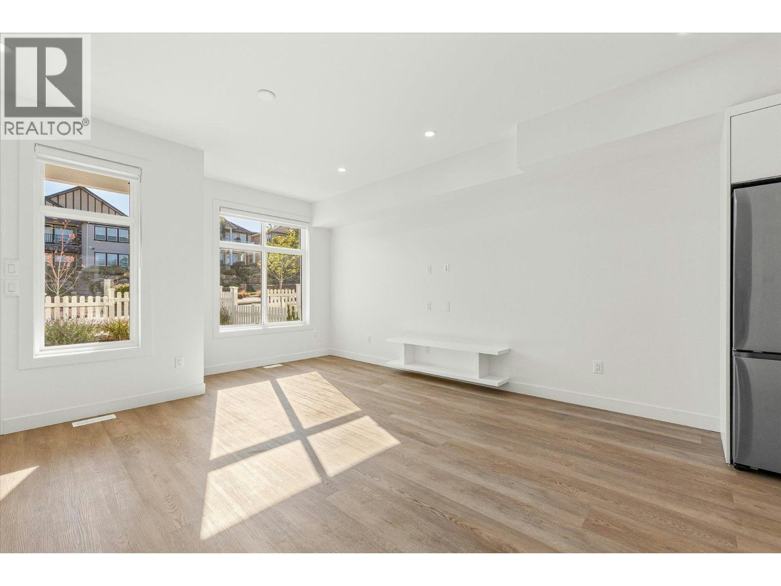 121-5300 Main Street, Kelowna, BC, V1W 0C1 - 9