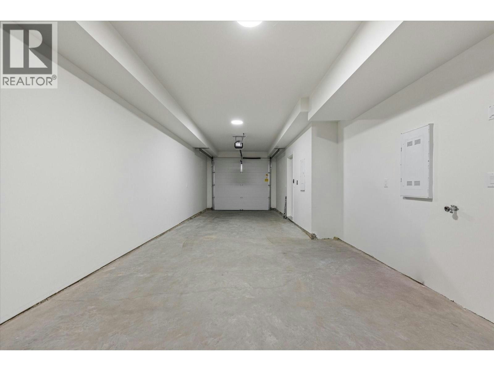 121-5300 Main Street, Kelowna, BC, V1W 0C1 - 42