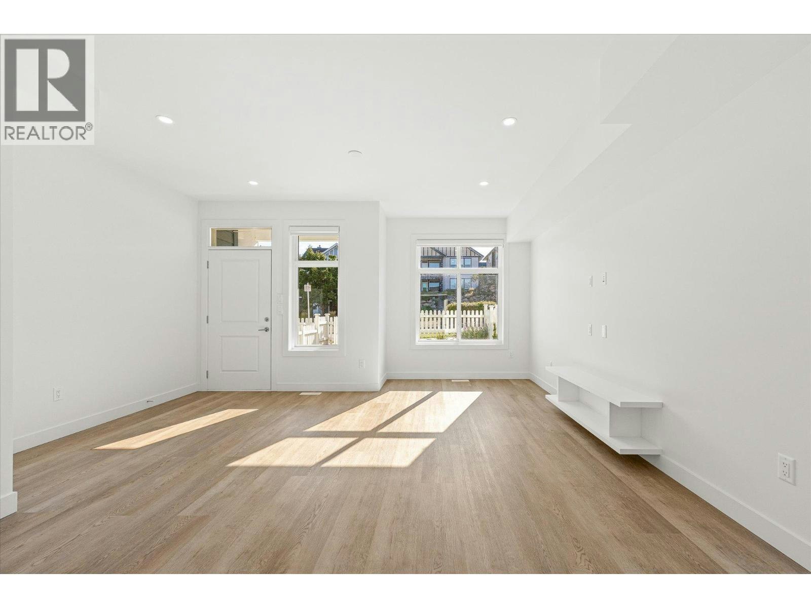 121-5300 Main Street, Kelowna, BC, V1W 0C1 - 8