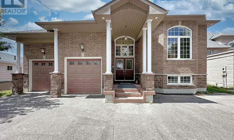 966 Shore Lane