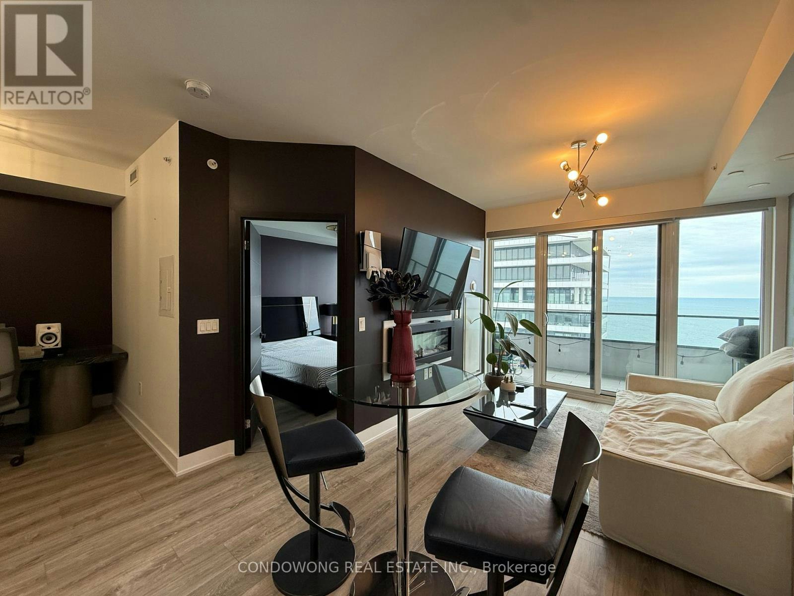 5006-30 Shore Breeze Drive, Toronto, ON, M8V 0J1 - 2