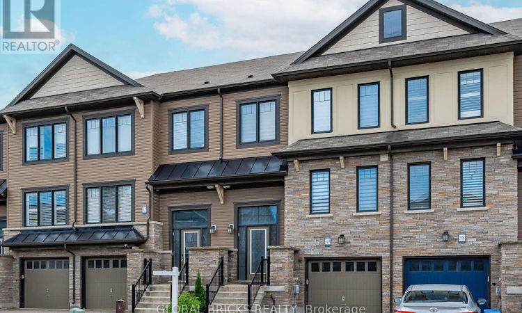 40 Crafter Crescent