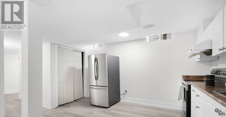 3 Plowman Drive, Ajax, ON, L1S 6R7 - 8