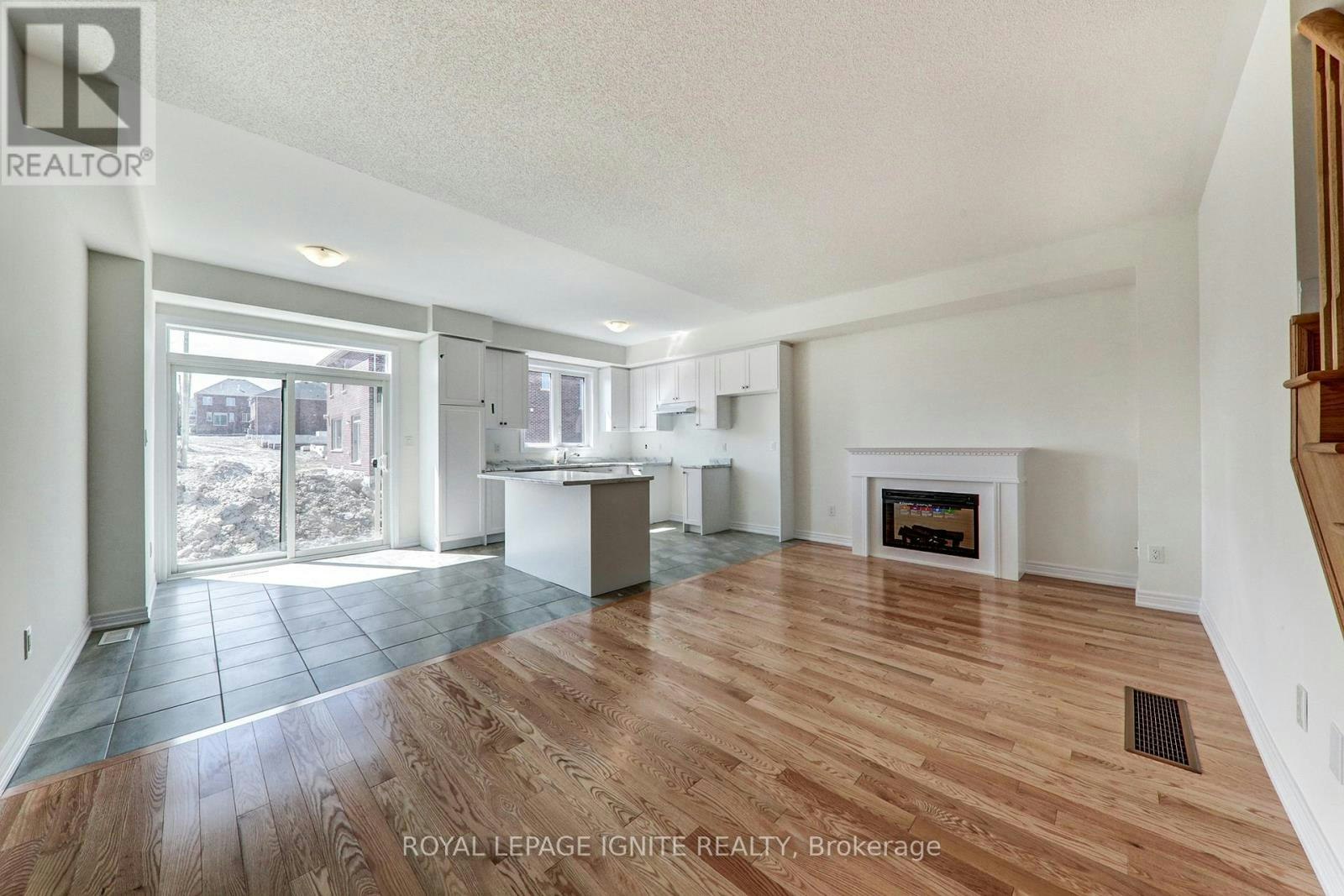 1141 Sepia Square, Pickering, ON, L1X 0H1 - 2