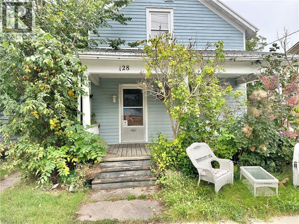 128 Kent Street S, Norfolk County, ON, N3Y 2Y1