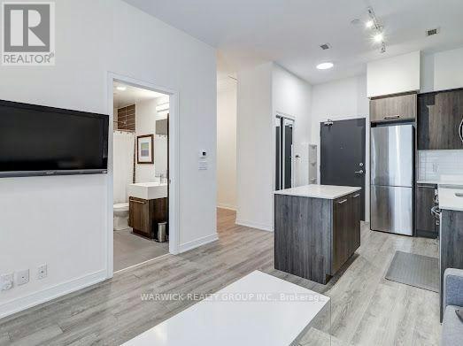 105-1 Neighbourhood Lane, Toronto, ON, M8Y 0C2 - 12