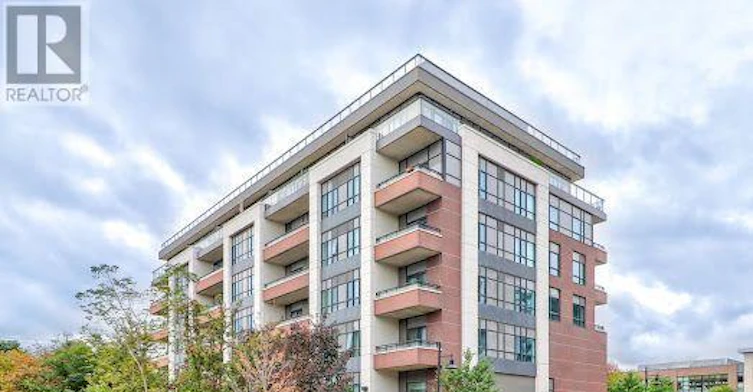 105-1 Neighbourhood Lane, Toronto, ON, M8Y 0C2