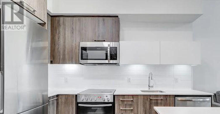 105-1 Neighbourhood Lane, Toronto, ON, M8Y 0C2 - 8