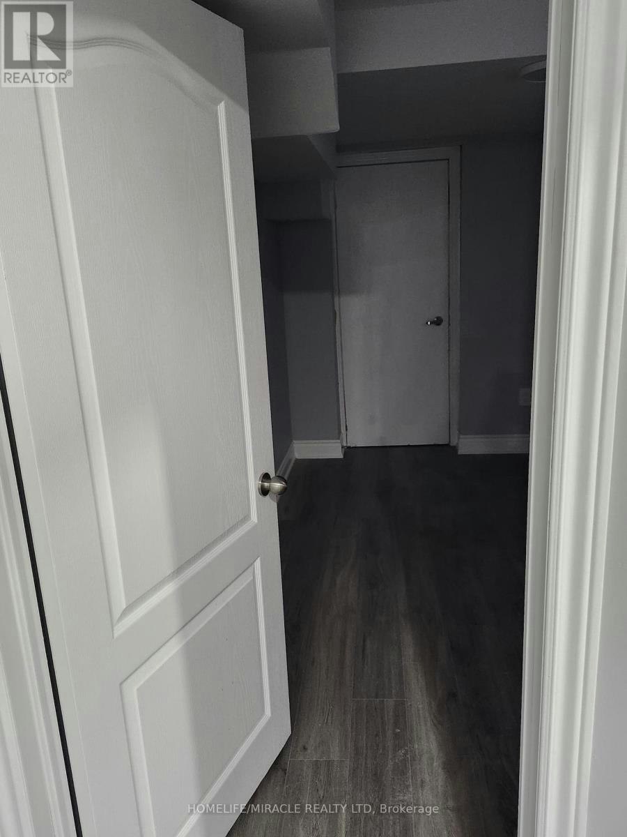 11 Streamline Drive, Brampton, ON, L6V 4S6 - 4