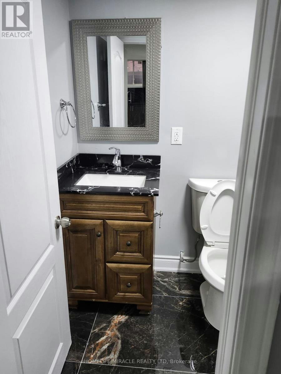 11 Streamline Drive, Brampton, ON, L6V 4S6 - 10