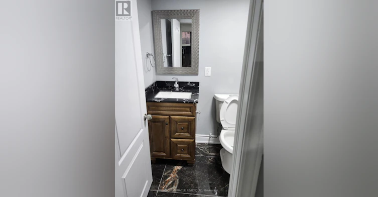 11 Streamline Drive, Brampton, ON, L6V 4S6 - 10