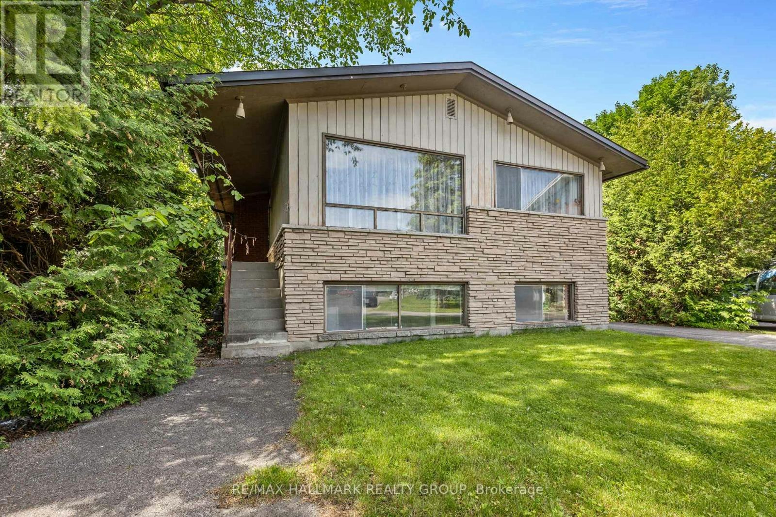 492 Vernon Avenue, Ottawa, ON, K1K 1A6