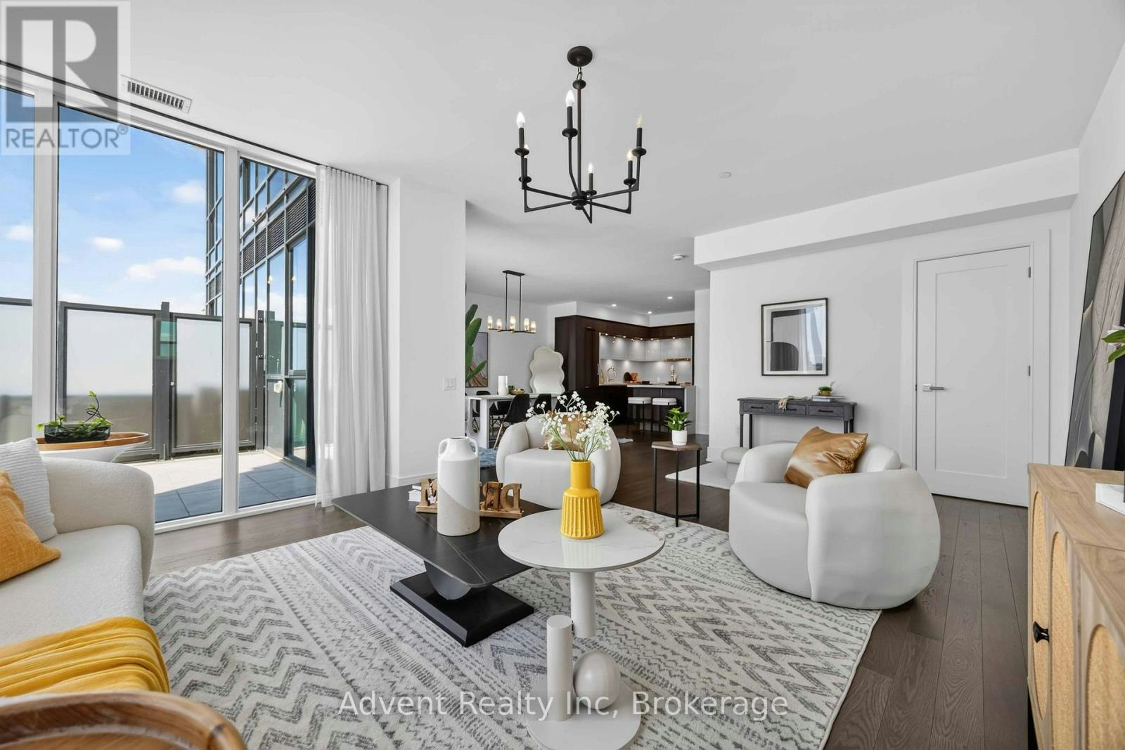 518-30 Inn ON The Park Drive, Toronto, ON, M3C 0P7
