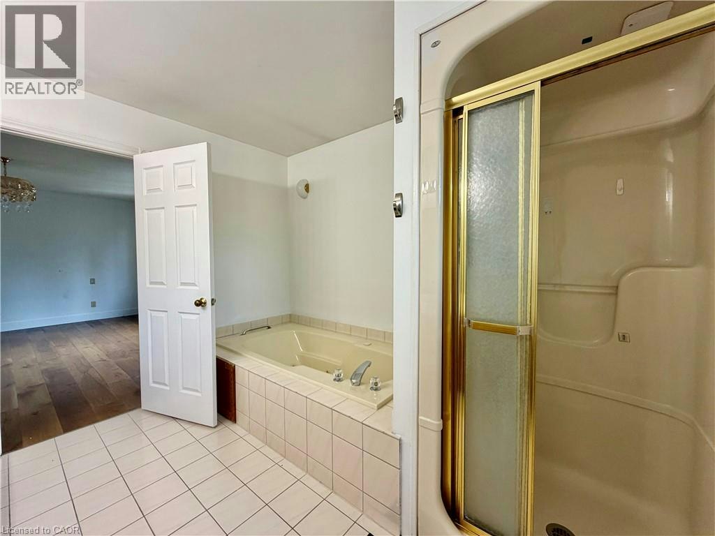 516 Branstone Drive, Waterloo, ON, N2T 2C2 - 24