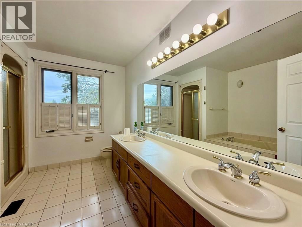 516 Branstone Drive, Waterloo, ON, N2T 2C2 - 23