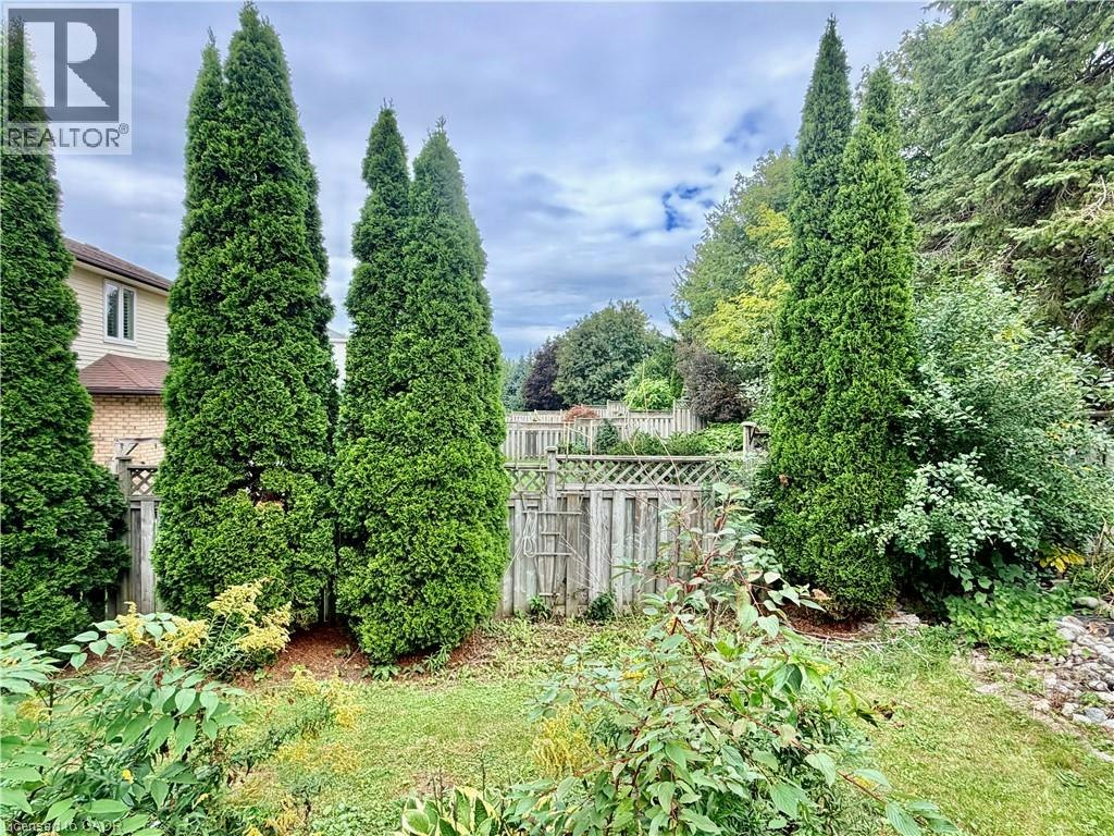 516 Branstone Drive, Waterloo, ON, N2T 2C2 - 15