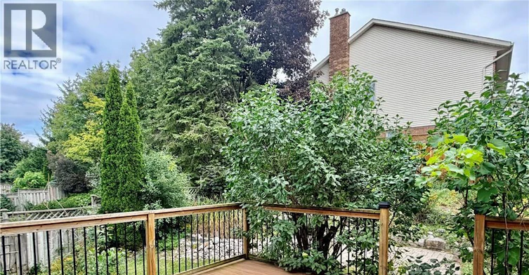 516 Branstone Drive, Waterloo, ON, N2T 2C2 - 13