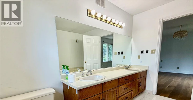 516 Branstone Drive, Waterloo, ON, N2T 2C2 - 25