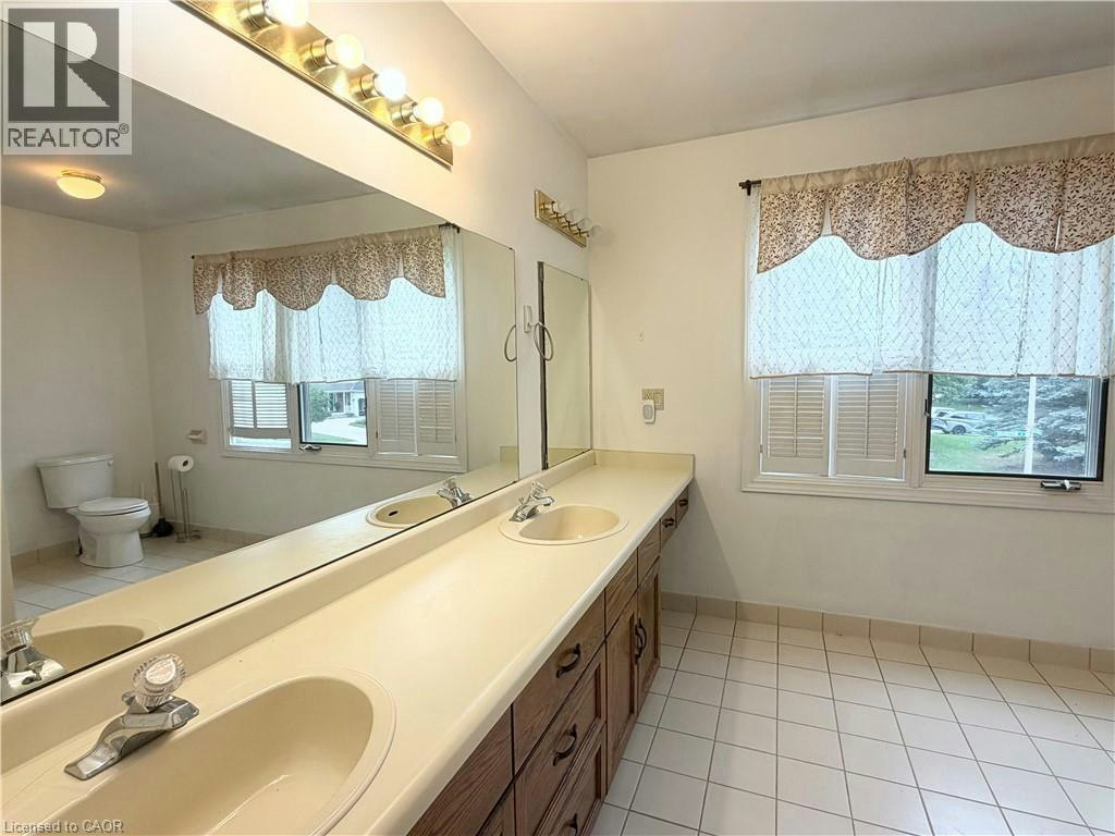516 Branstone Drive, Waterloo, ON, N2T 2C2 - 31