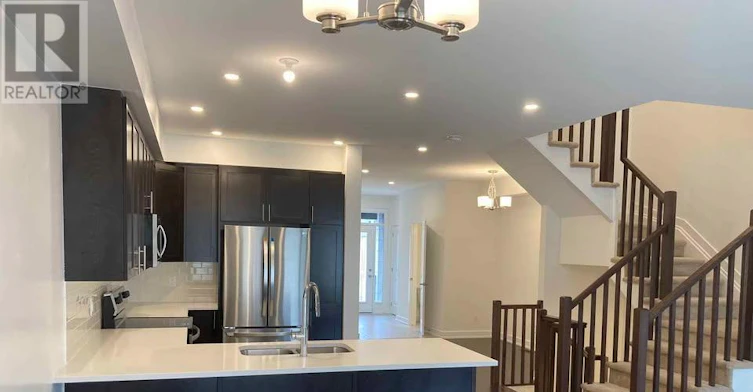 671 Rathburn Lane, Ottawa, ON, K1T 0V9 - 2