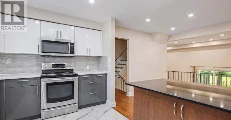 36-250 Bridletowne Circle, Toronto, ON, M1W 2G8 - 4