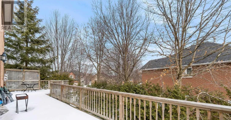 355 Carruthers Avenue, Newmarket, ON, L3X 2B7 - 8