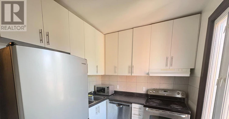 270 Clinton (Upper Level Street, Toronto, ON, M6G 2Y6 - 4