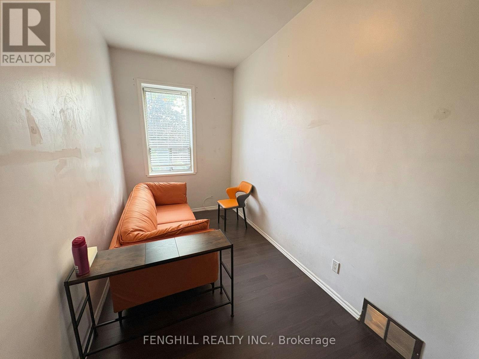 270 Clinton (Upper Level Street, Toronto, ON, M6G 2Y6 - 3