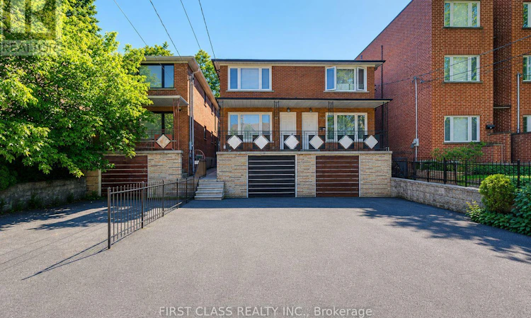 427 Leslie Street