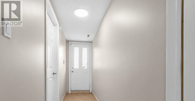 4 Hisey [Basement Crescent, Toronto, ON, M3N 1V1 - 2